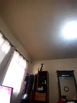 Snapshot of SINUECASTILLO chatting on October 4, 2025, 8:51 pm SINUECASTILLO online show from October 4, 2025, 8:51 pm