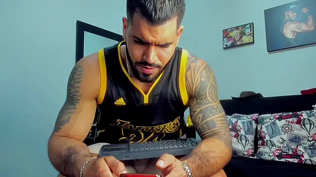 SamirHazard97 online show from October 6, 2025, 8:06 pm