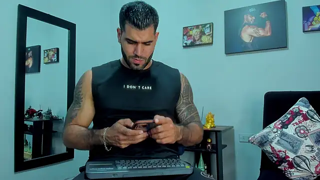 SamirHazard97 online show from December 3, 2025, 9:24 pm