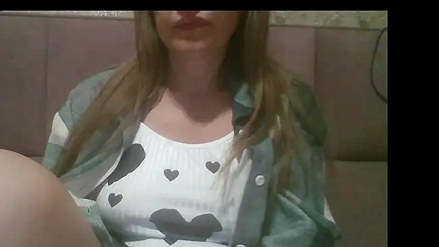 Sladkiegubki online show from September 24, 2025, 11:30 pm