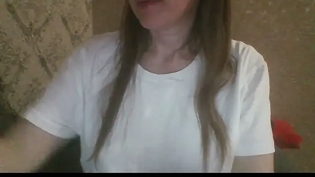 Sladkiegubki online show from December 1, 2025, 9:53 pm