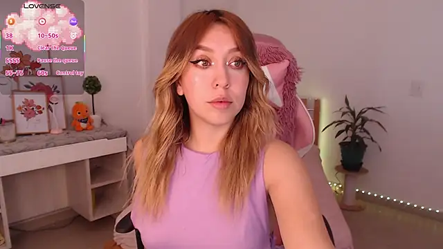 Dahlia  espresso online show from November 20, 2025, 7:13 pm