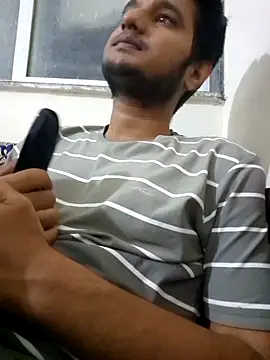 Jonrobinso online show from October 31, 2025, 1:56 pm