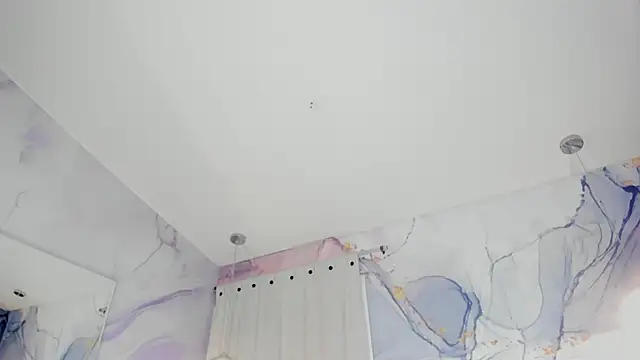 MelaniieRoux online show from May 15, 2026, 7:32 pm