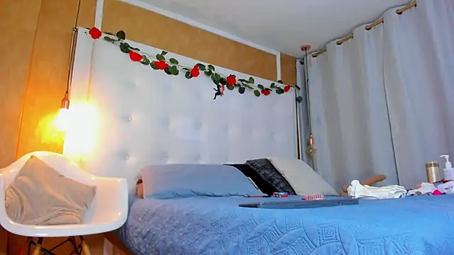  evamilf  online show from March 23, 2026, 1:15 pm