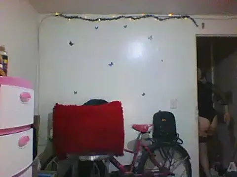 alixia81 online show from January 10, 2025, 10:57 pm