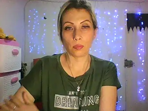 alixia81 online show from February 26, 2025, 2:26 am