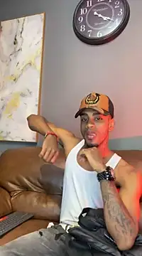 AaronCruz  online show from February 13, 2025, 1:15 pm