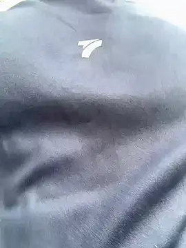 AaronCruz  online show from February 23, 2025, 12:48 pm