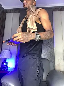 AaronCruz  online show from January 6, 2026, 7:50 pm