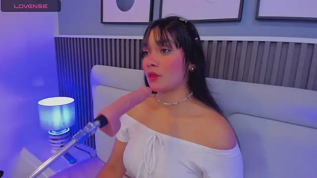 Yuyis Williams online show from December 14, 2024, 3:51 am