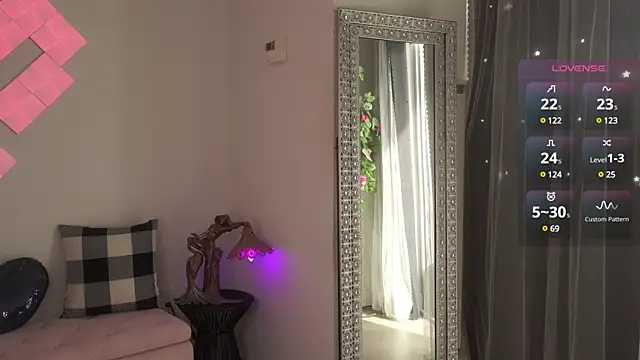 Mysticxkitty online show from February 26, 2025, 3:41 pm