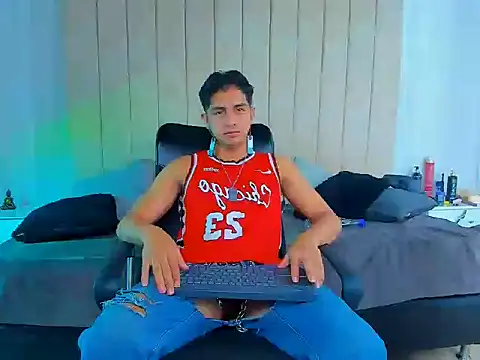 Muichiro tokito1 online show from January 13, 2025, 3:45 am