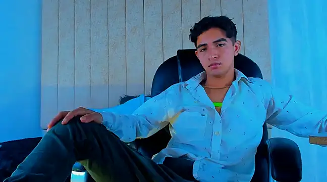 Muichiro tokito1 online show from March 13, 2025, 4:16 am