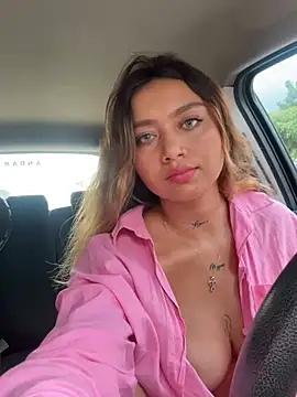 amanda-medrano1 online show from February 14, 2025, 5:36 pm