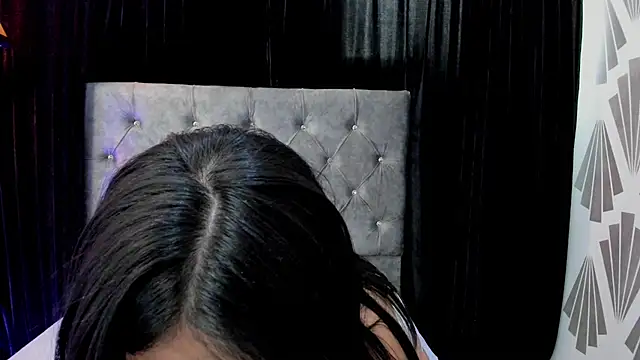 Snapshot of JulessCornett chatting on March 7, 2025, 8:44 pm JulessCornett online show from March 7, 2025, 8:44 pm