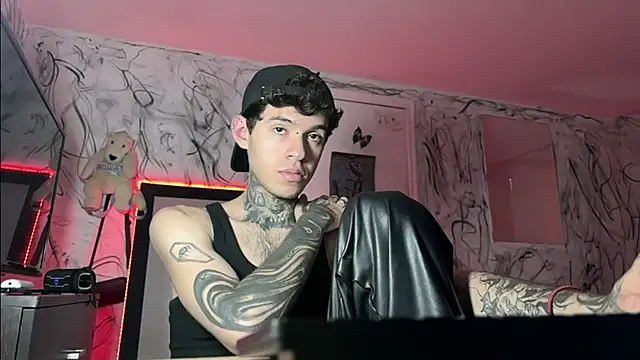 Saturno v online show from February 7, 2025, 10:20 pm