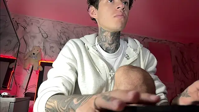 Saturno v online show from February 11, 2025, 8:20 pm