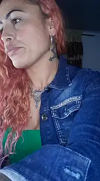 Sexy-Favgirl online show from December 18, 2024, 1:15 am