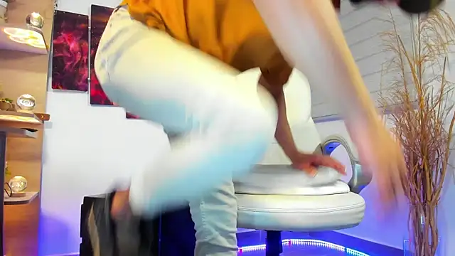 Snapshot of alessandro_wye chatting on February 27, 2025, 2:21 am alessandro wye online show from February 27, 2025, 2:21 am