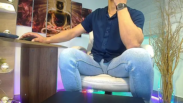 Snapshot of alessandro_wye chatting on March 18, 2025, 4:47 am alessandro wye online show from March 18, 2025, 4:47 am