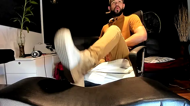 Snapshot of alessandro_wye chatting on November 2, 2025, 3:09 am alessandro wye online show from November 2, 2025, 3:09 am