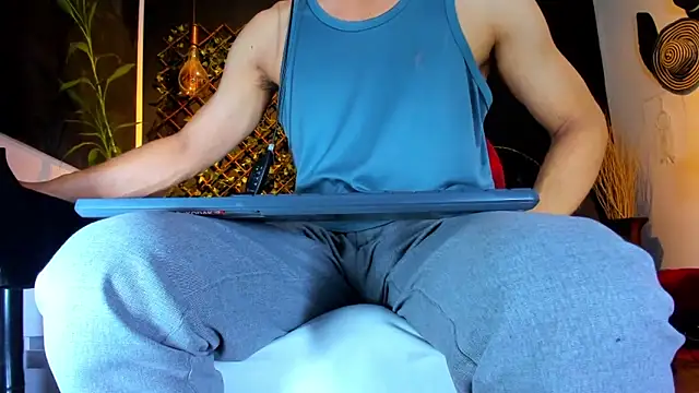 Snapshot of alessandro_wye chatting on February 10, 2026, 10:52 am alessandro wye online show from February 10, 2026, 10:52 am