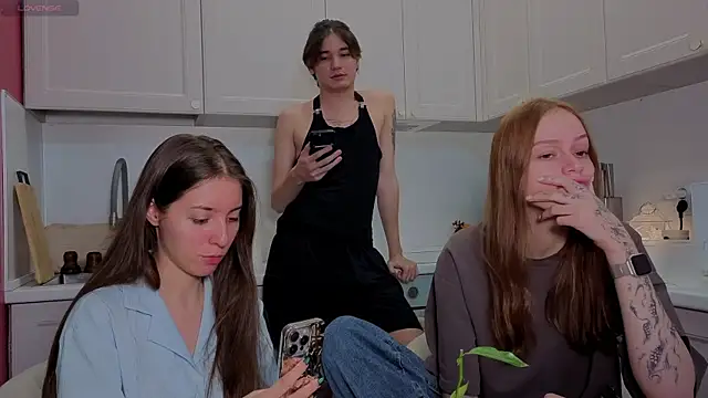 fcjuicy pussy online show from December 20, 2025, 10:00 am