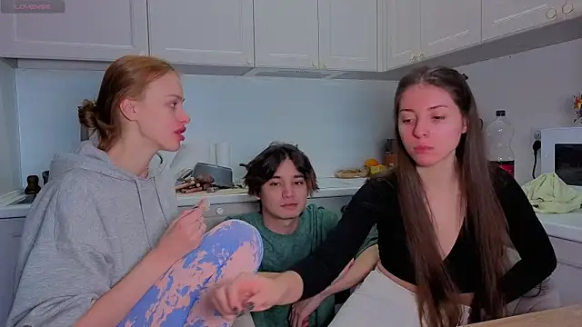 fcjuicy pussy online show from January 8, 2026, 11:34 am