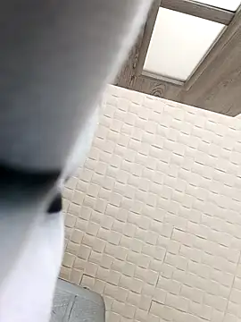 wariacik0024 online show from April 10, 2026, 12:54 pm