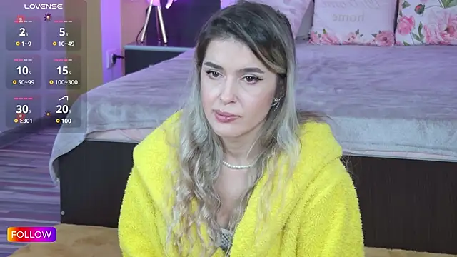 Sarah-Hart online show from February 17, 2025, 7:04 am