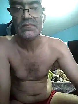hugosafado333 online show from March 14, 2025, 5:16 am