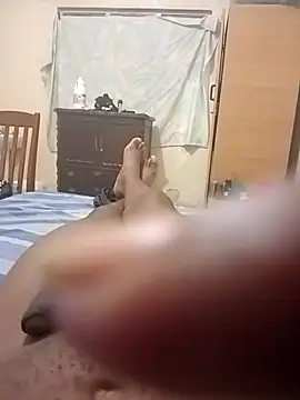 izinjamfee2 online show from December 20, 2025, 7:10 pm