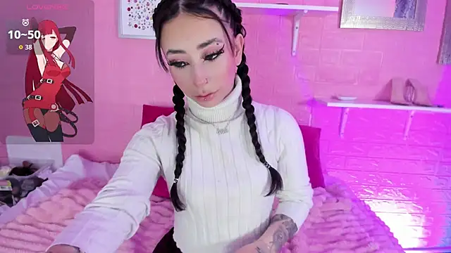 hanna  azumi online show from May 18, 2026, 2:18 am