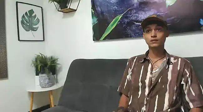 Snapshot of Reidendick99 chatting on December 12, 2024, 6:42 pm Reidendick99 online show from December 12, 2024, 6:42 pm