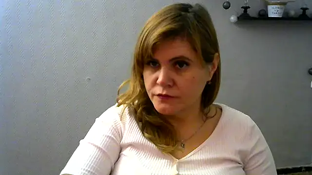 DaniellaKiss online show from February 5, 2025, 6:13 am