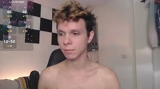 bryamado69 online show from March 15, 2025, 8:43 pm