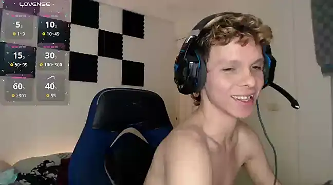 bryamado69 online show from March 22, 2025, 12:39 am