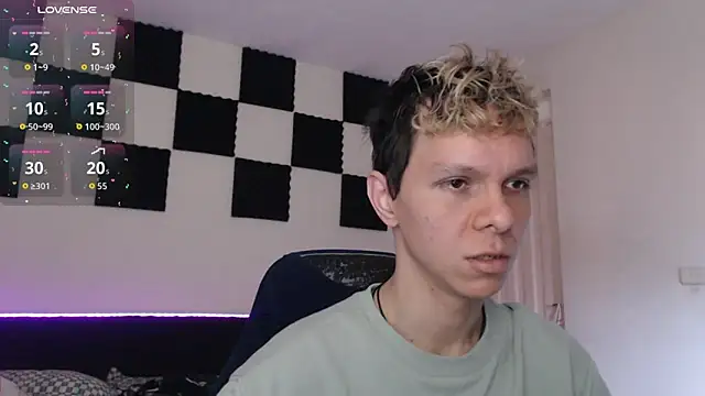 bryamado69 online show from October 1, 2025, 7:31 pm