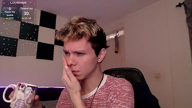 bryamado69 online show from October 3, 2025, 2:25 pm