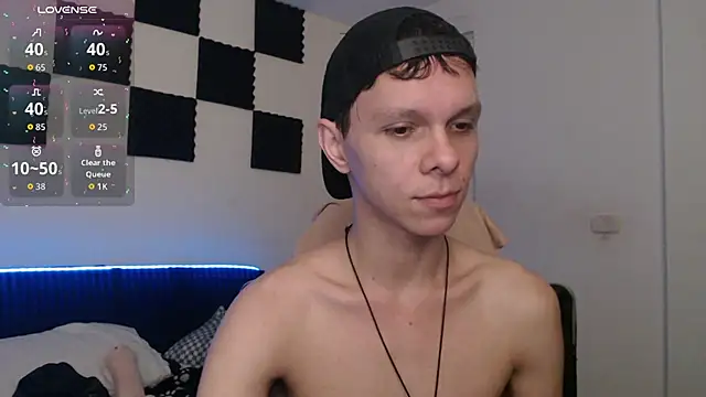 bryamado69 online show from November 27, 2025, 10:28 am