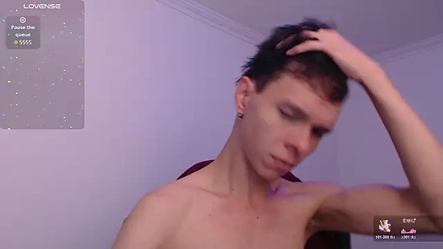 bryamado69 online show from February 25, 2026, 5:50 am