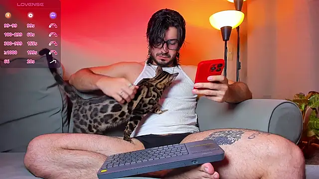 Ackerman Eren  online show from October 9, 2025, 10:35 am