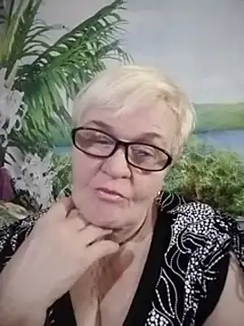 VioletSweet566 online show from December 1, 2024, 7:14 pm