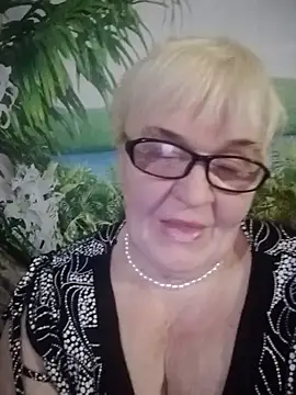 VioletSweet566 online show from February 11, 2025, 7:16 pm