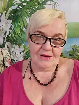 VioletSweet566 online show from March 18, 2025, 9:21 pm