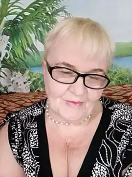 VioletSweet566 online show from March 21, 2025, 3:35 pm