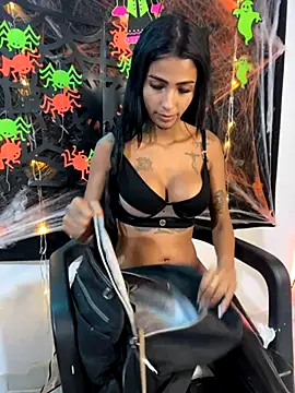 Antonellasmith00 online show from October 20, 2025, 1:00 pm