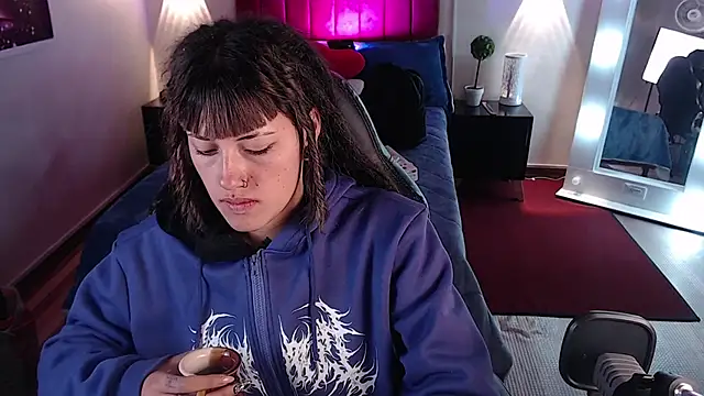  sharlotte777 online show from March 20, 2025, 1:26 pm