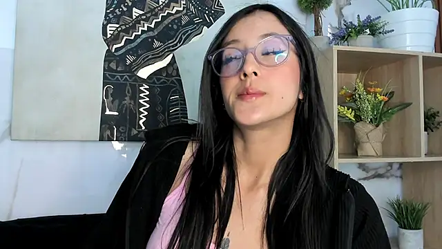 Princess Violett online show from December 18, 2025, 3:07 pm